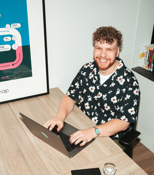 Waarom mijn teamplayer-skills onmisbaar zijn als Scrum Master in IT