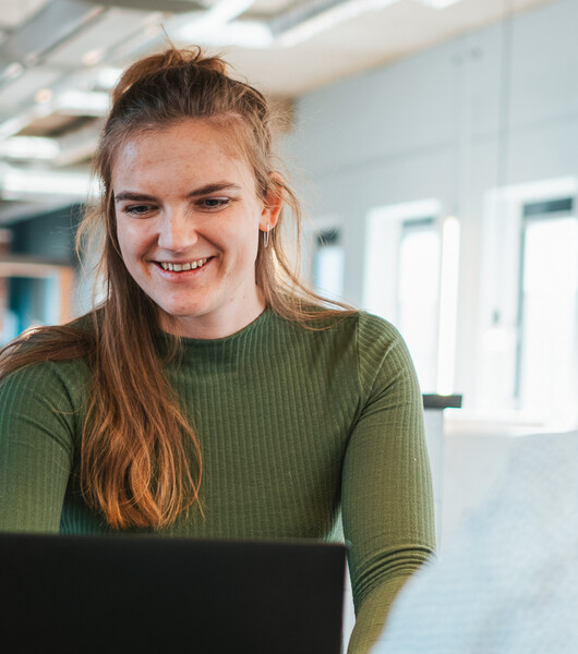 Ik ben een niet-sociale IT-nerd in een stoffig, donker hok